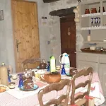 D'hotes - La Maison De Julie Πανσιόν