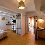 Гостевой дом D'hotes - La Maison De Julie 3*