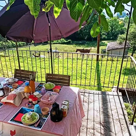 D'hotes - La Maison De Julie Vendégház Entrevaux