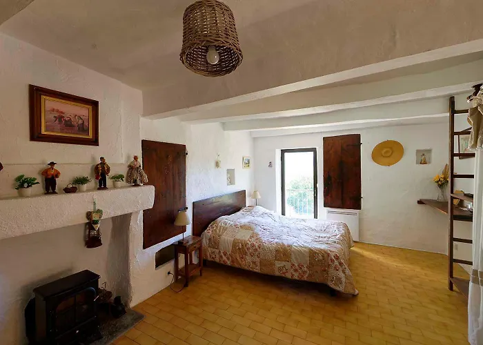 D'hotes - La Maison De Julie 3*