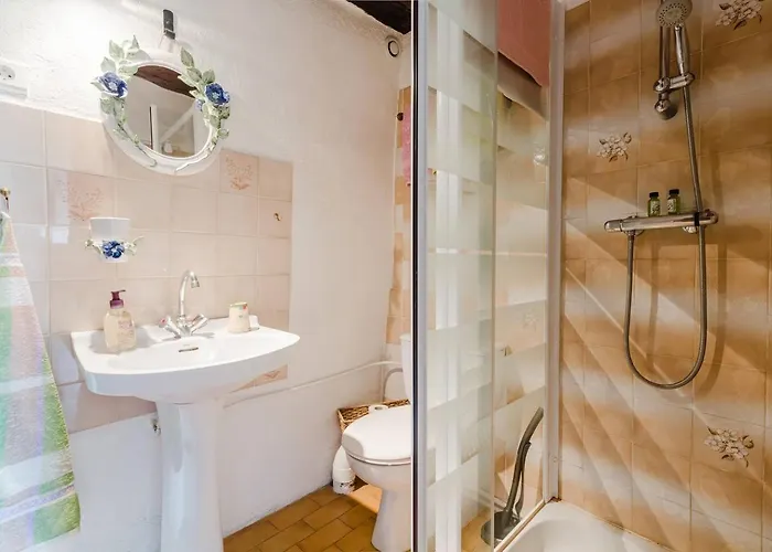 D'hotes - La Maison De Julie 3*